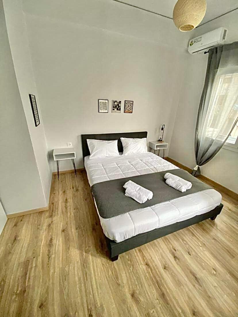 Comfortable Apartment In The City Center Atena Exterior foto